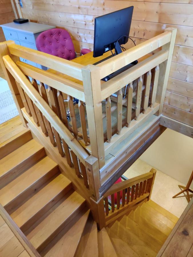 Spacious Ski Chalet In Traditional French Village, Sleeps 8, Four Star With Fibre Broadband Abondance Esterno foto