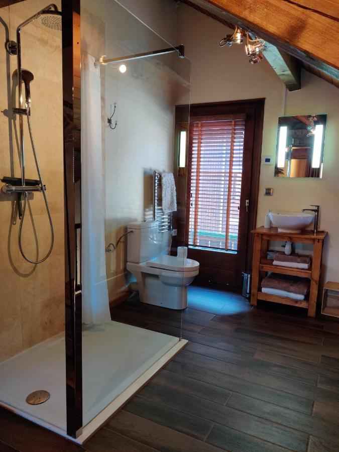 Spacious Ski Chalet In Traditional French Village, Sleeps 8, Four Star With Fibre Broadband Abondance Esterno foto