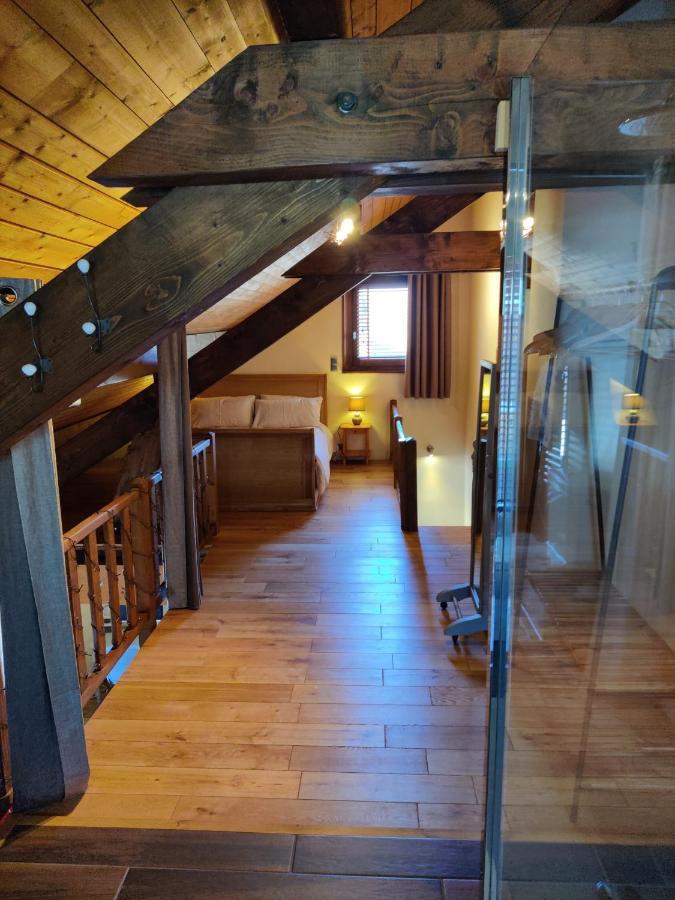 Spacious Ski Chalet In Traditional French Village, Sleeps 8, Four Star With Fibre Broadband Abondance Esterno foto